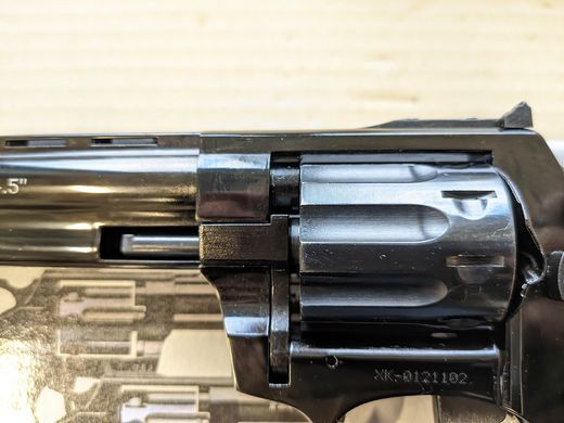 Револьвер під патрон Флобера Zbroia Profi 4.5 чорний пластик - 4