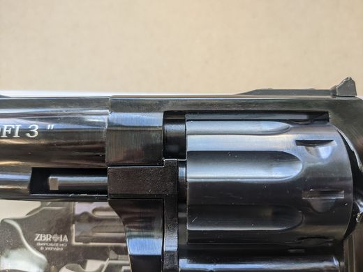 Револьвер под патрон Флобера Zbroia Profi 3 черный пластик - 4